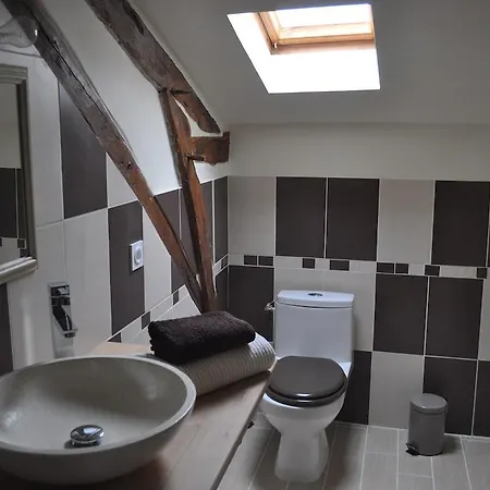 فندق مبيت وإفطار D'hotes La Grange Au Bois Champagne-et-Fontaine